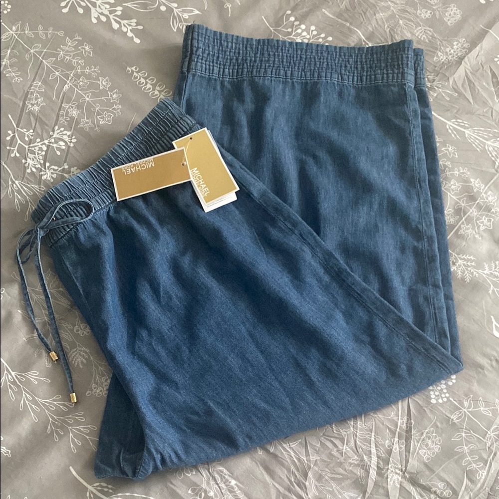Michael Kors Medium Wash Denim Pull on Straight Leg Culottes Style Loose Pants